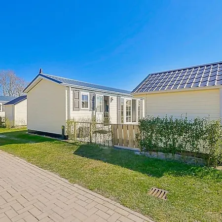 Luttikduin Nr 21 - Aan Zee *