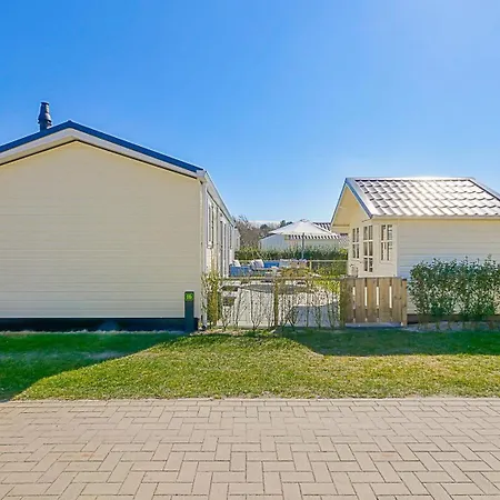 Luttikduin Nr 21 - Aan Zee *